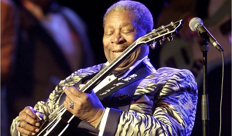 B.B. King: 94 χρόνια από τη γέννηση του «βασιλιά των μπλουζ»