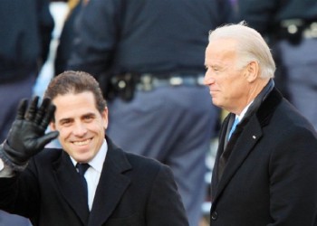 Ένας μυστηριώδης μάρτυρας, ο πρόεδρος της Ουκρανίας και εκατομμύρια δολάρια στρατιωτικής βοήθειας