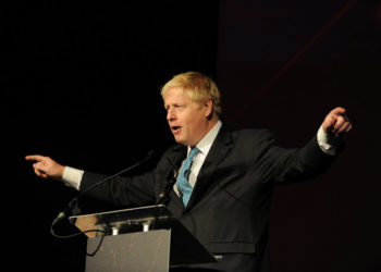 Μπόρις Τζόνσον για αναβολή Brexit: Προτιμώ να με βρουν νεκρό σε χαντάκι