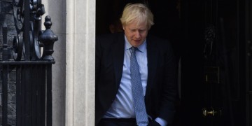 Ο Μπορις Τζόνσον βγήκε από το νοσοκομείο 2