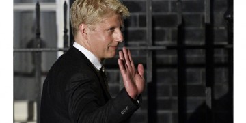 Brexit: Παραιτήθηκε ο υπουργός Τζο Τζόνσον, αδερφός του Βρετανού πρωθυπουργού