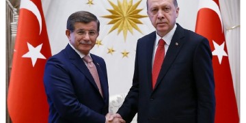 Ο Ερντογάν «καθάρισε» τον Νταβούτογλου από το κυβερνών AKP