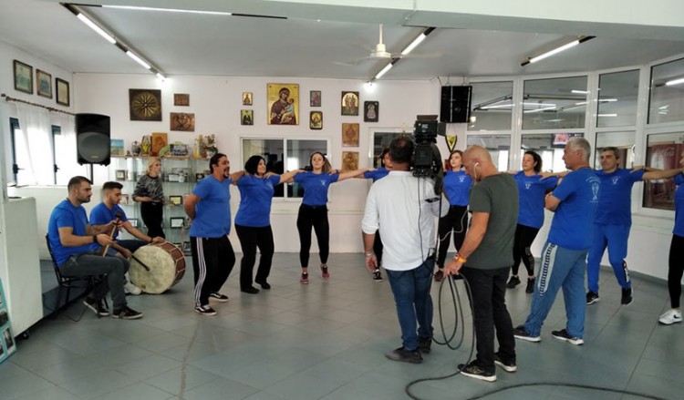 Ποντιακοί χοροί ως αεροβική άσκηση στο «Πρωινό» της Φαίης Σκορδά