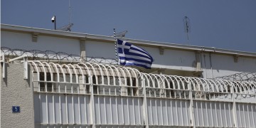 Επιχείρηση-σκούπα στις φυλακές Κορυδαλλού για όπλα και ναρκωτικά