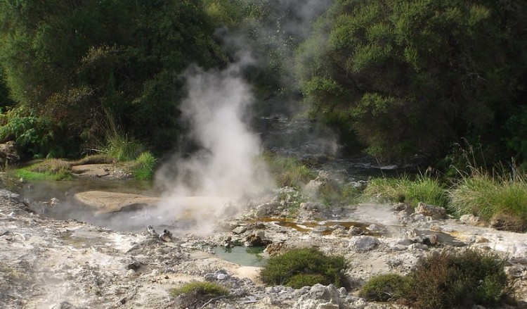 Αναγνωρίζεται ως ιαματικός ο φυσικός πόρος «Ψαρόθερμα» στη Σαμοθράκη