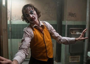 Οι οικογένειες θυμάτων μακελειού σε κινηματογράφο εξέφρασαν την ανησυχία τους για τη βία στην ταινία «Τζόκερ»