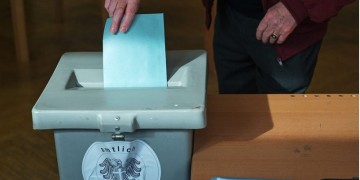 Πρόωρες βουλευτικές εκλογές στην Αυστρία – Άνοιξαν οι κάλπες