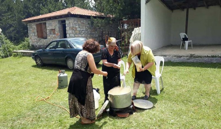 Έφυγε από τη ζωή μια από τις τελευταίες παρχαρομάνες του Αγίου Δημητρίου Κοζάνης