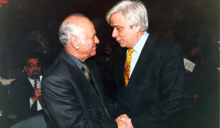 Συλλυπητήρια μηνύματα για τον θάνατο του Αντώνη Λιβάνη