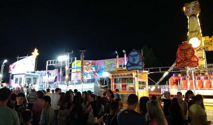 Ράγισαν καρδιές στην κηδεία της 13χρονης στον Αλμυρό Βόλου (βίντεο)