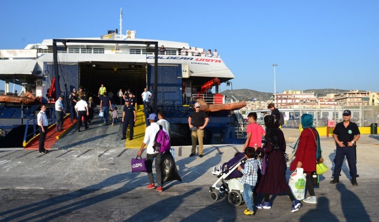 Σε δομές της βόρειας Ελλάδας οι 1.500 αιτούντες άσυλο από τη Λέσβο