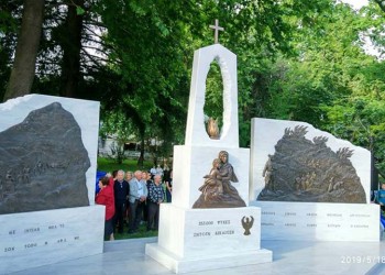 Μνημεία για τα 100 χρόνια από τη Γενοκτονία των Ποντίων σε Ελλάδα και εξωτερικό