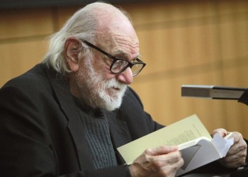 Πέθανε ο Νάνος Βαλαωρίτης