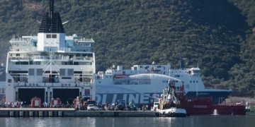 Τρεις τραυματίες από τη φωτιά στο πλοίο της ΑΝΕΚ που πήγαινε Βενετία