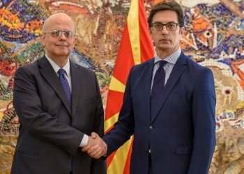 Ο πρώτος πρέσβης της Ελλάδας στα Σκόπια: Ανέλαβε επίσημα τα καθήκοντά του