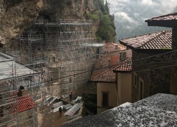 Συνεχίζονται οι εργασίες στην Παναγία Σουμελά στον Πόντο – Φωτογραφία από το εσωτερικό