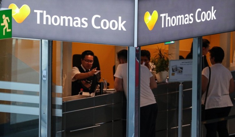Θεοχάρης για Thomas Cook: Περίπου 50.000 εγκλωβισμένοι τουρίστες στην Ελλάδα