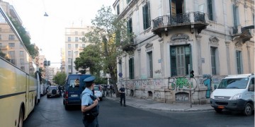 Μπακογιάννης και Μπαμπινιώτης συζήτησαν τρόπους αξιοποίησης του «Τοσίτσειου Σχολείου» που εκκενώθηκε