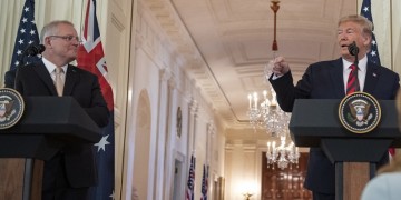 Ο Τραμπ απειλεί να απελευθερώσει τζιχαντιστές στην Ευρώπη!