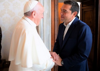 Συνάντηση Τσίπρα με Πάπα Φραγκίσκο στο Βατικανό