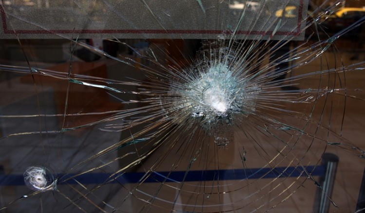 Επιθέσεις σε τράπεζες και γραφεία της ΝΔ σε διάφορες περιοχές της Αττικής