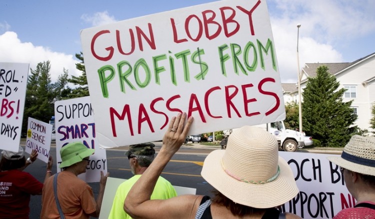 ΗΠΑ: Τρομοκρατική οργάνωση το πανίσχυρο λόμπι υπέρ της οπλοκατοχής NRA