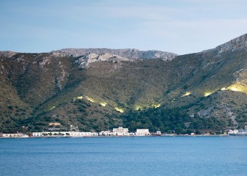 Προς εξιχνίαση η κλοπή στρατιωτικού υλικού στη Λέρο – Πληροφορίες για μία ομολογία