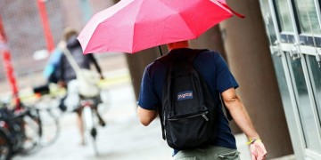 Πού αναμένονται βροχές και καταιγίδες την Κυριακή – Πέφτει λίγο η θερμοκρασία