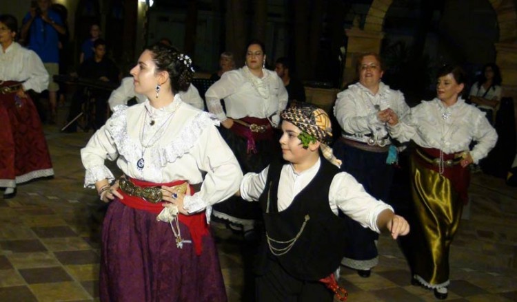 Χορός και τραγούδι με άρωμα Μικράς Ασίας στο Βαρβάσι Χίου