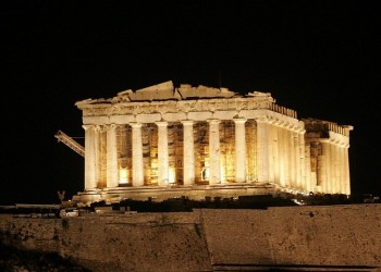 ΚΑΣ: Βελτιωμένος φωτισμός και νέος ανελκυστήρας στην Ακρόπολη