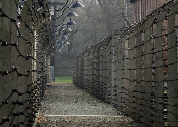 Μήνυμα υπουργείου Εξωτερικών για την Παγκόσμια Ημέρα Μνήμης των Θυμάτων του Ολοκαυτώματος