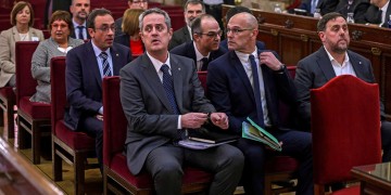 Ισπανία: Ποινές κάθειρξης στους αυτονομιστές ηγέτες της Καταλονίας