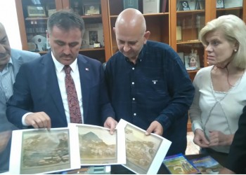 Ο δήμαρχος Αργυρούπολης στη Νάουσα – Τι είπε για το Φροντιστήριο της Αργυρούπολης στον Πόντο