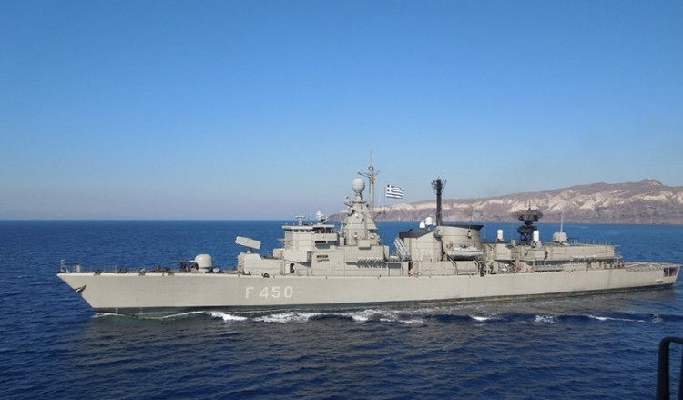 Παρμενίων 2019: Απρόοπτο με τη φρεγάτα «Έλλη»