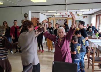 Ποντιακό γλέντι στήθηκε σε γηροκομείο της Νάουσας