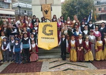 Ξάνθη: Με πανό για τη Γενοκτονία των Ποντίων στην παρέλαση για τα 100 χρόνια από την απελευθέρωση της πόλης (βίντεο)