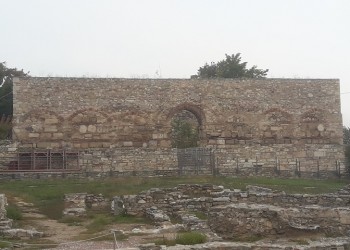 Λάρισα: Αναστηλώνεται το Μπεζεστένι στην αρχαία ακρόπολη της πόλης