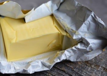 Πώς συνδέονται τα λιπαρά «τρανς» με το Αλτσχάιμερ και την άνοια