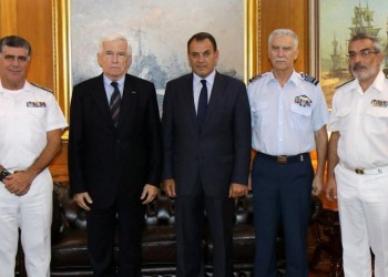 Ο εφοπλιστής Παναγιώτης Λασκαρίδης δώρισε πλοίο στο Πολεμικό Ναυτικό