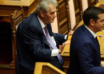 Τσίπρας στη Βουλή: Δειλός ρεβανσισμός η παραπομπή Παπαγγελόπουλου