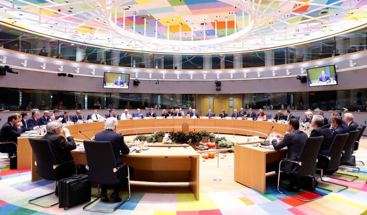 Για την Ευρωζώνη και το Brexit συζητά σήμερα η Σύνοδος Κορυφής