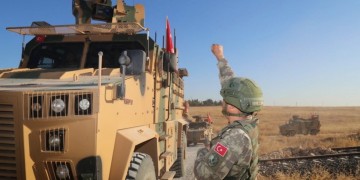 Τύμπανα πολέμου στη Συρία: Έτοιμη η τουρκική επιχείρηση, αποσύρονται οι Αμερικανοί