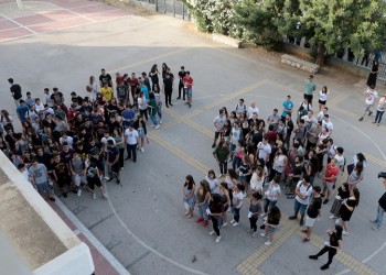 Ομαδικός ξυλοδαρμός μαθητή στον Βύρωνα: Γιος καθηγήτριας ένας εκ των δραστών
