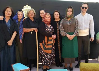 Τα έσοδα ποντιακής παράστασης σε παιδί με σοβαρό πρόβλημα υγείας