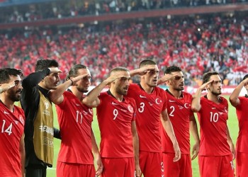 Πειθαρχική έρευνα της UEFA για τους Τούρκους