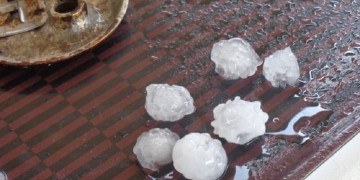 27.000 κεραυνοί και «τρελές» θερμοκρασίες σήμερα στην Ελλάδα