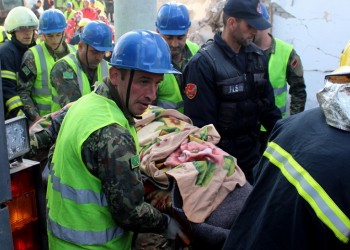 Σεισμός στην Αλβανία: Δεκάδες οι αγνοούμενοι (βίντεο)