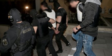 Επαναστατική Αυτοάμυνα: Βίντεο από τη ληστεία που «πρόδωσε» την οργάνωση