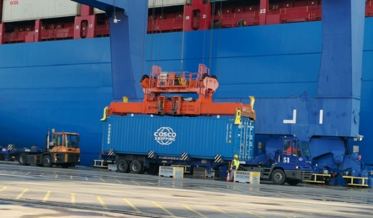 Έσπασε το φράγμα των 5 εκατ. TEU στο λιμάνι του Πειραιά