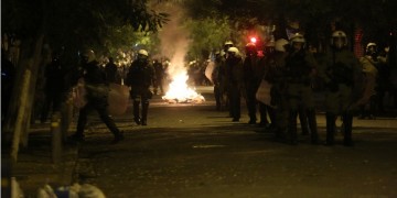 Πολυτεχνείο 2019: 28 συλλήψεις και 13 προσαγωγές για επεισόδια στα Εξάρχεια